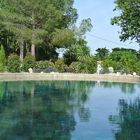 Bed & Breakfast Grand Tamaris Hosting Arles